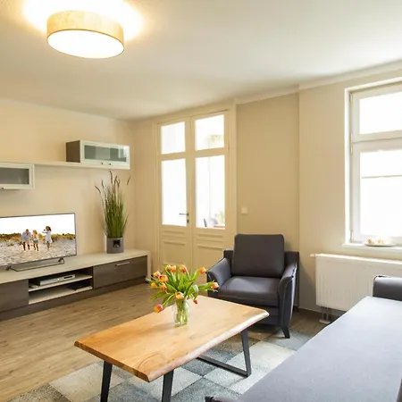 Brise Emmi App 04 Apartment *